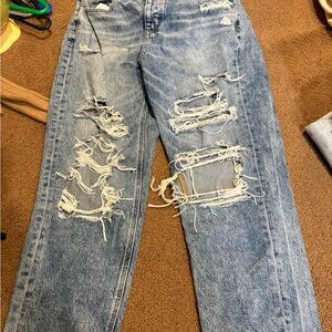 American Eagle Outfitters Distressed Denim Boyfriend Jeans size 10 short